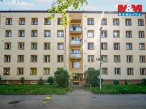 Prodej bytu 2+1, Pardubice - Zelené Předměstí, Benešovo náměstí, 53 m2