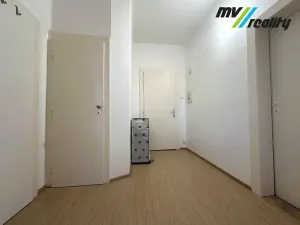 Pronájem bytu 2+kk, Lysá nad Labem, Náměstí B. Hrozného, 50 m2