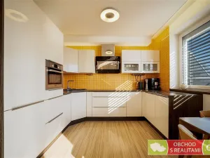 Prodej bytu 2+kk, Praha, Studnická, 93 m2