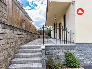 Prodej rodinného domu, Karlovy Vary, Krokova, 280 m2