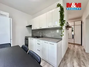 Pronájem bytu 2+1, Chomutov, Blatenská, 51 m2