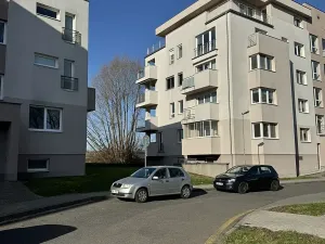Pronájem bytu 2+kk, Kroměříž, Nitranská, 57 m2