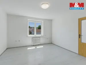 Prodej bytu 3+1, Slavětín, Nádražní, 64 m2