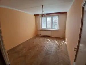Prodej bytu 2+1, Cheb, 17. listopadu, 62 m2