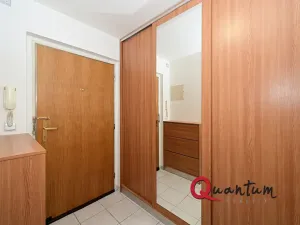 Pronájem bytu 1+kk, Praha - Strašnice, Počernická, 46 m2