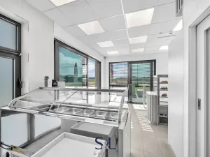 Prodej obchodního prostoru, Doksy, 88 m2