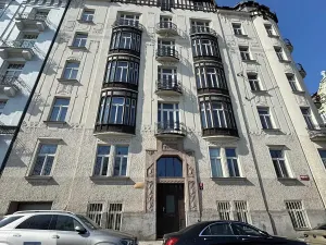 Pronájem bytu 1+1, Praha - Smíchov, Janáčkovo nábřeží, 43 m2