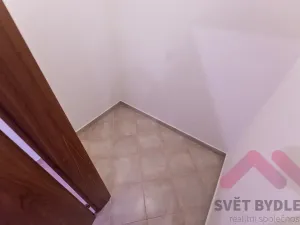 Pronájem bytu 3+kk, Praha - Záběhlice, Mattioliho, 82 m2