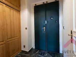 Pronájem bytu 2+kk, Praha - Karlín, Sokolovská, 48 m2