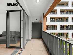 Pronájem bytu 1+kk, Praha - Hloubětín, Poděbradská, 37 m2