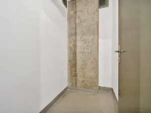 Pronájem bytu 2+kk, Praha - Karlín, Rohanské nábřeží, 52 m2