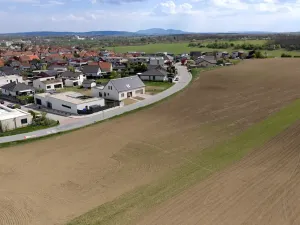 Prodej pozemku pro bydlení, Hrušovany u Brna, Pod Střediskem, 898 m2