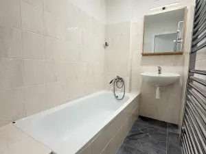 Pronájem bytu 2+1, Ostrava, Korunní, 61 m2