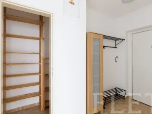 Prodej bytu 2+kk, Praha - Letňany, Zlonická, 51 m2