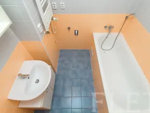 Prodej bytu 2+kk, Praha - Kbely, Pod Nouzovem, 56 m2