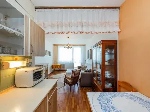 Prodej bytu 2+kk, Praha - Kobylisy, Třeboradická, 47 m2