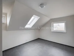 Prodej rodinného domu, Frymburk, 218 m2