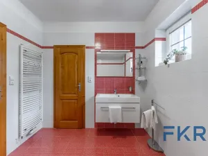 Prodej rodinného domu, Praha - Dolní Počernice, Listopadová, 242 m2