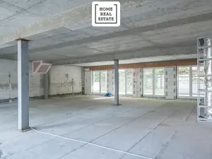 Prodej obchodního prostoru, Karlovy Vary, Šumavská, 150 m2