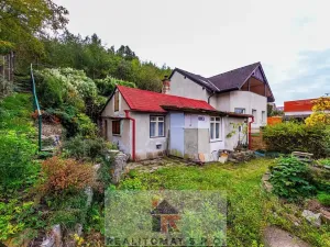 Prodej vily, Praha - Kyje, Za Rokytkou, 271 m2