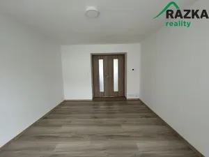 Pronájem bytu 2+1, Planá, Zahradní, 50 m2