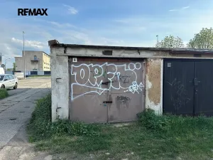 Prodej garáže, Praha - Michle, Novobohdalecká, 18 m2