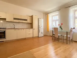 Pronájem bytu 2+kk, Jihlava, Komenského, 50 m2