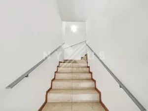 Prodej rodinného domu, Černolice, Ke dvoru, 375 m2
