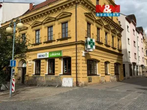 Pronájem bytu 3+1, Děčín - Děčín I-Děčín, Masarykovo nám., 73 m2