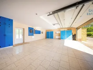 Prodej rodinného domu, Vážany, 367 m2