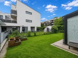 Prodej bytu 2+kk, Praha - Hrdlořezy, Mezilehlá, 51 m2