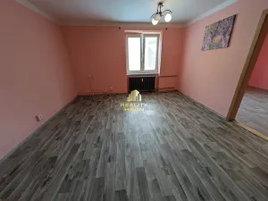 Prodej bytu 3+1, Meziboří, Okružní, 78 m2