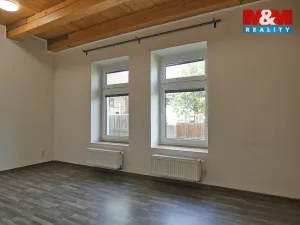 Prodej rodinného domu, Krupá, 186 m2