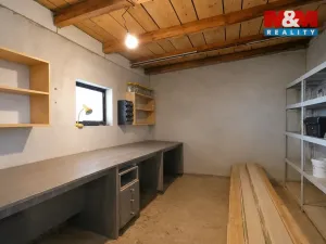 Prodej rodinného domu, Krupá, 186 m2