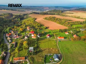 Prodej pozemku pro bydlení, Chomle, 783 m2