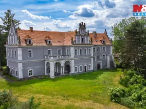 Prodej historického objektu, Mšené-lázně, Školní, 1075 m2