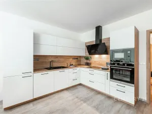 Pronájem bytu 3+kk, Praha, Plzeňská, 100 m2