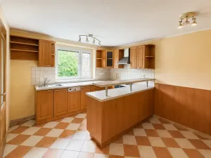 Prodej vícegeneračního domu, Svárov, 280 m2