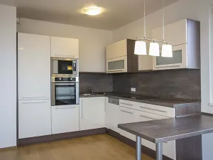 Pronájem bytu 2+kk, Praha - Prosek, Kytlická, 58 m2