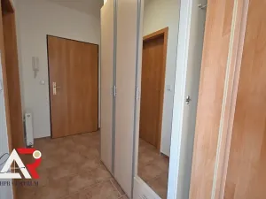 Pronájem bytu 1+kk, Brno, Vomáčkova, 39 m2