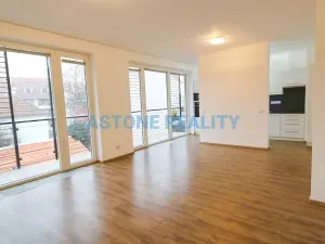 Pronájem bytu 2+kk, Praha - Vršovice, Košická, 69 m2