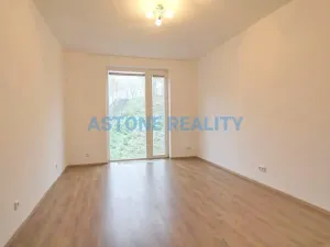 Pronájem bytu 2+kk, Praha - Vršovice, Košická, 69 m2