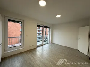 Pronájem bytu 1+kk, Otrokovice, tř. Spojenců, 26 m2