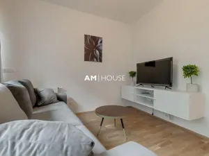 Pronájem bytu 2+kk, Praha - Karlín, Rohanské nábřeží, 61 m2