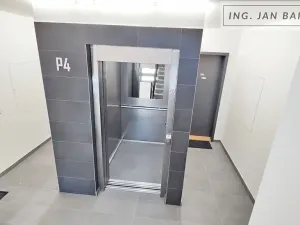 Pronájem bytu 3+kk, Jihlava, Vrchlického, 83 m2
