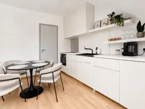 Prodej ubytování, Praha - Smíchov, Bieblova, 57 m2