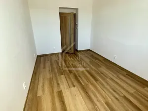 Pronájem bytu 2+kk, Praha - Strašnice, V korytech, 43 m2
