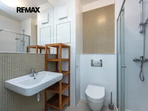 Pronájem bytu 1+kk, Praha - Libeň, Novovysočanská, 25 m2