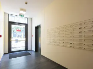 Pronájem bytu 3+kk, Praha, Sokolovská, 88 m2