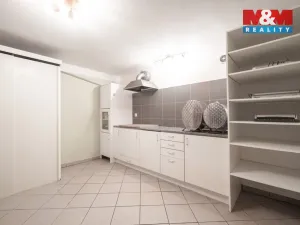 Prodej rodinného domu, Hovorany, 262 m2